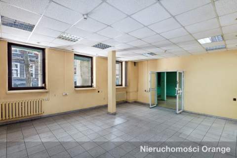 Budynek biurowo-usługowy przy Parku Centralnym