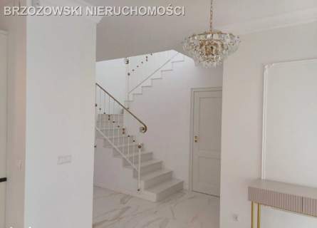Bobrowiec, dom 191 m2, 4-5 pokoi, dz.711 m2, 2018r