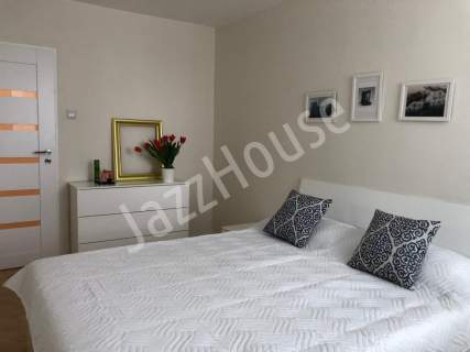 3 pokoje oddzielna kuchnia - idealne dla studentów