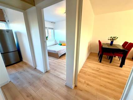 Hipoteczna-przestronne dwa pokoje, balkon, parking