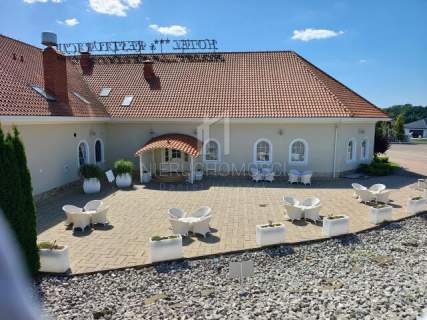 SĘKOWSKI DWÓR - LUKSUSOWY HOTEL, RESTAURACJA I DOM WESELNY, S