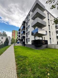 Chełmońskiego 2 pokoje balkon blok 2024r.