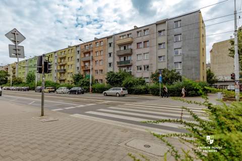 Czteropokojowe mieszkanie w blisko centrum
