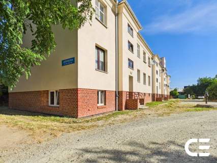 Partynice 2 pokoje ogród 80 m parking