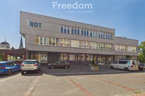 Lokal 39,1 m , z parkingiem w centrum Częstochowy