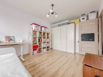 os. Piastów, przestronne, osobna kuchnia, duży balkon