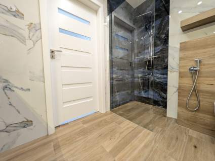APARTAMENT 3 POKOJE 64,17 m WYSOKI STANDARD 2 BALKONY NOWY 