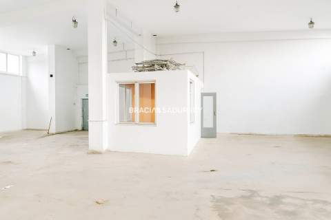 Hala mag. - prod. pow. 860 m2 w centrum Proszowic