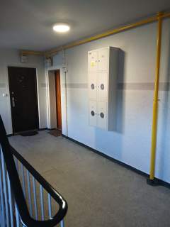 Mieszkanie 2 pokoje, 1 piętro z balkonem, centrum miasta