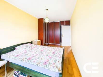 3 pokoje balkon piwnica 64,2 M Wiejska