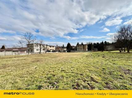 Miasto pod ręką, cisza za płotem 800 m2