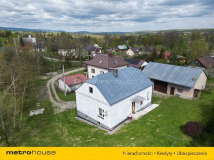 Urokliwy Dom w malowniczej okolicy