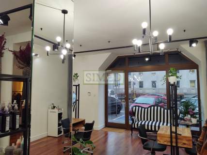 Salon sprzedaży dla prestiżowej firmy ,parter