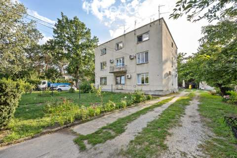 57 m z balkonem i klimatyzacją w kamienicy