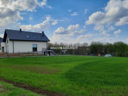 na sprzedaż działkę o powierzchni 2900 m2