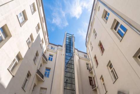 Piękna Kamienica Plac Trzech Krzyży Winda