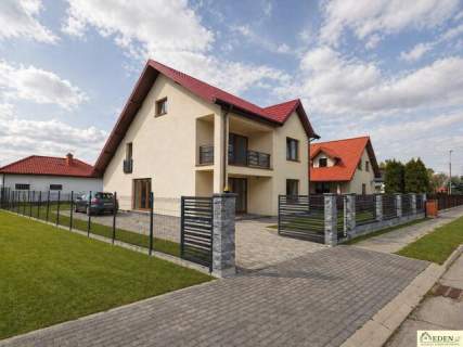 Sprzedam nowy dom o pow. 153 m2 przy ul. Konrada Wallenro w Łukowie