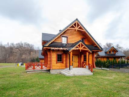Trzebunia - całoroczny dom z bali