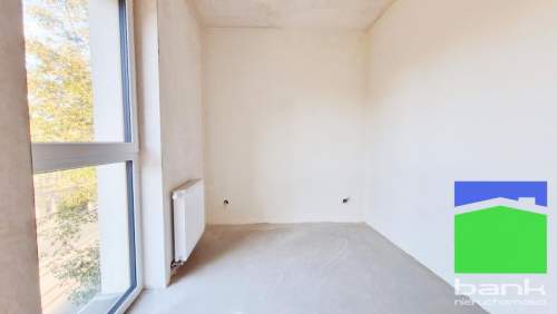Pabianice - lokal 4 pok. 78,72 m2 ul. Warszawska
