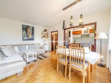Duże mieszknie 3 sypialnie salon balkon