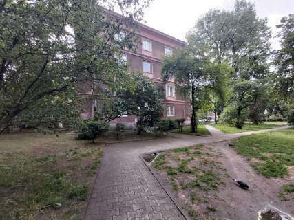 Trzypokojowe mieszkanie przy Placu Hallera