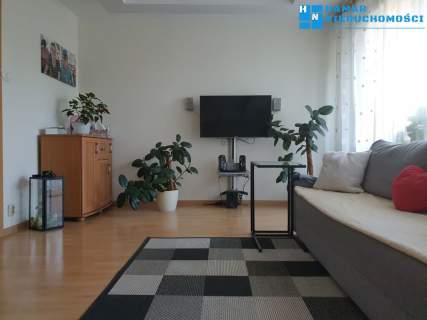 Ustawne 3-pokojowe mieszkanie, balkon, komórka