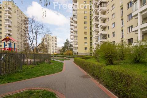 3 pokoje ul. Batuty, Mokotów, metro Służew, balkon