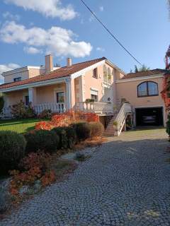 Dom o powierzchni 240m2, działka 1700m2, Wolica