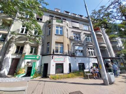 Nowoczesna kawalerka antresola parking