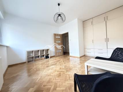 Centrum /Do zamieszkania od zaraz/oddzielna kuchni