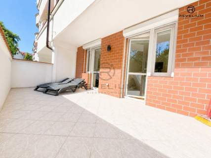 DWUPOZIOMOWE 88 m TARAS PRZY LESIE