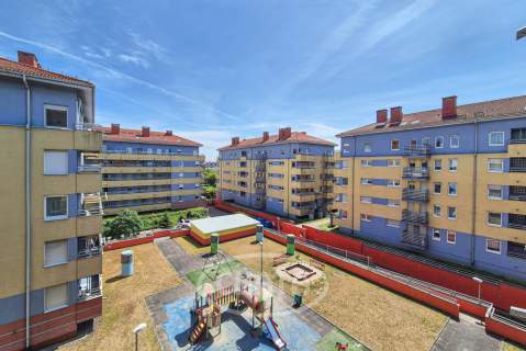 Nowe 2 pokojowe m. z balkonem - Strońska