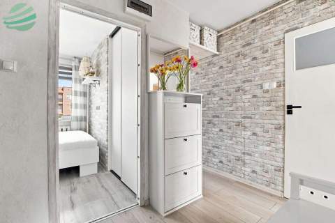 3 pokojowe mieszkanie z balkonem 43m 2 na sprzedaż