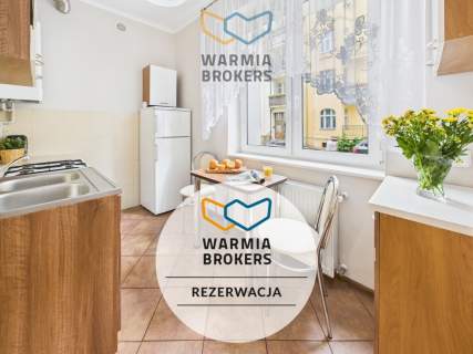 Kawalerka z dużym pokojem i oddzielną kuchnią