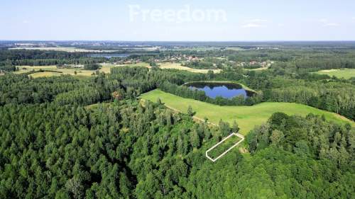 Działka nad jeziorem Winiec - 1096 m2