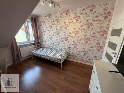 3 pokoje, duzy salon, balkon dodatkowe poddasze osiedle strzeżone