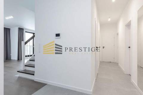 Ekskluzywny 4-pokojowy penthouse z tarasem na dach