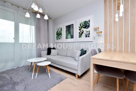 Atrakcyjny apartament na wynajem SkyRes 10 p.