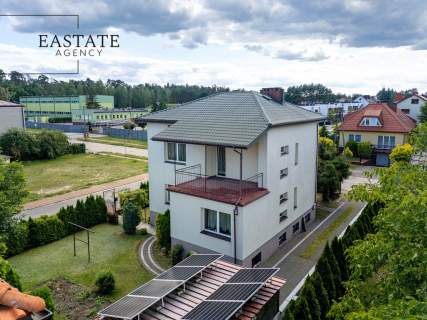 Dom wolnostojący 200 m z fotowoltaiką i garażem