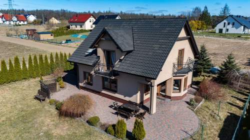 Komfortowy dom I BAJKOWY OGRÓD I Kameralność