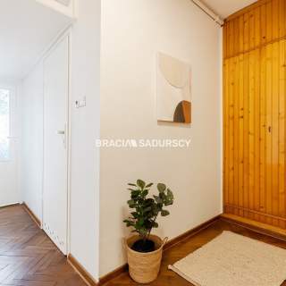 Stare Podgórze, 2 pokoje kuchnia/balkon