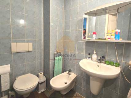 Lokal 138m2 handel, parking