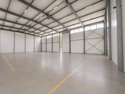 Magazyn 600 m2 rampa brama 0 11m Puławska Warszawa