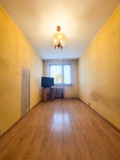 3 pokoje balkon, 68m2, parking, do remontu