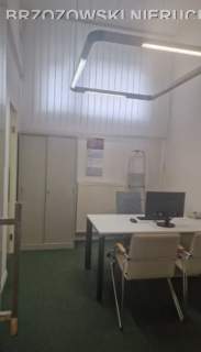 Ursynów, 104 m2, 2000 r., usługowy biurowy