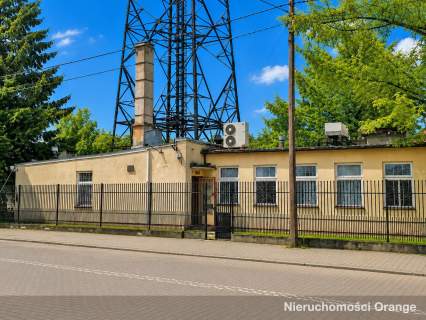 Działka z budynkami techniczno-gospodarczymi
