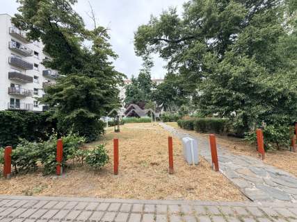 Barlickiego/Po generalnym remoncie/od podwórza 