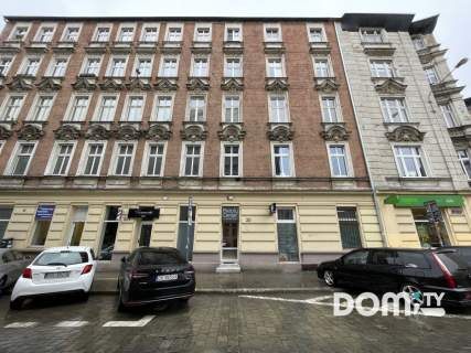 Wejście od ulicy, centrum miasta, parter, biuro