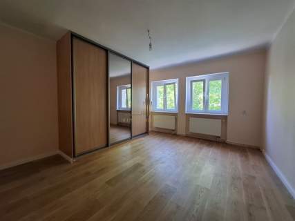 Wielki dom pod własną działalność i kawał działki