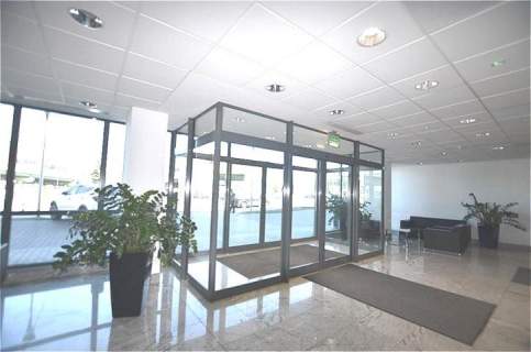 Włochy lokal biurowy 229m2 do wynajęcia